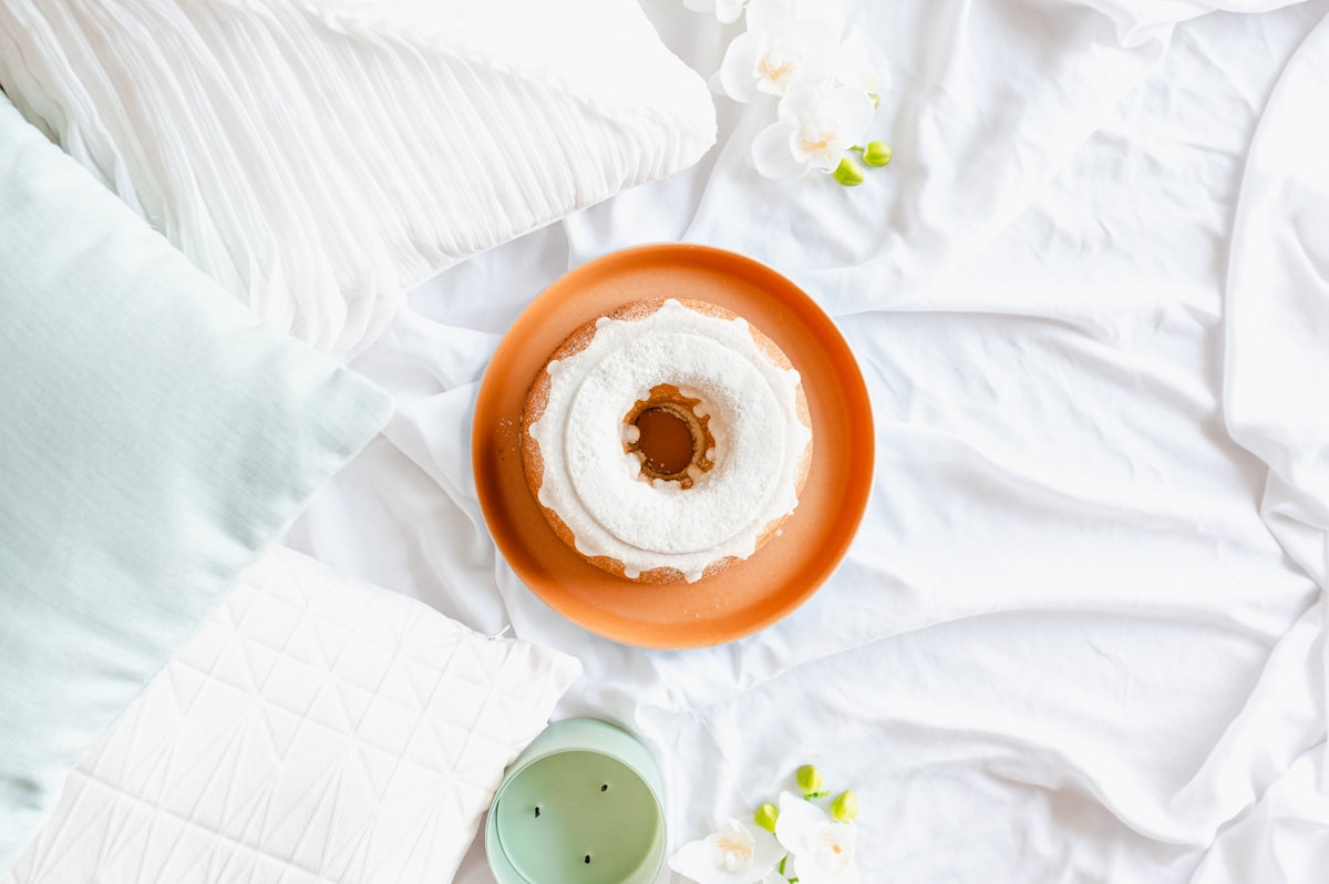 Beautiful Cake  related to Transform Your Bedroom with Ice Cream Bedding
