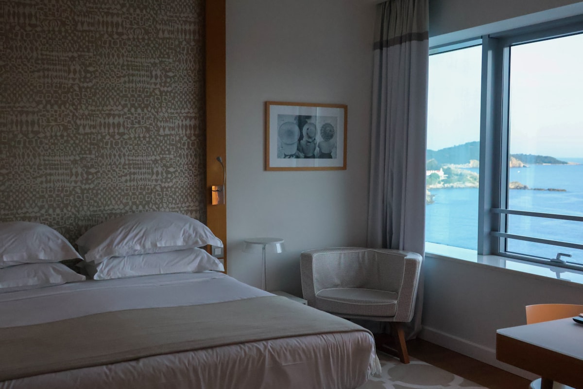 Bedroom hotel Bellevue related to Experience Unbeatable Homeware Shopping at Bed Bath & Beyond Bellevue