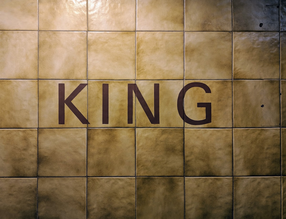 black King text related to Choose the Perfect King Size Quilt Coverlet for Your Bedroom Oasis