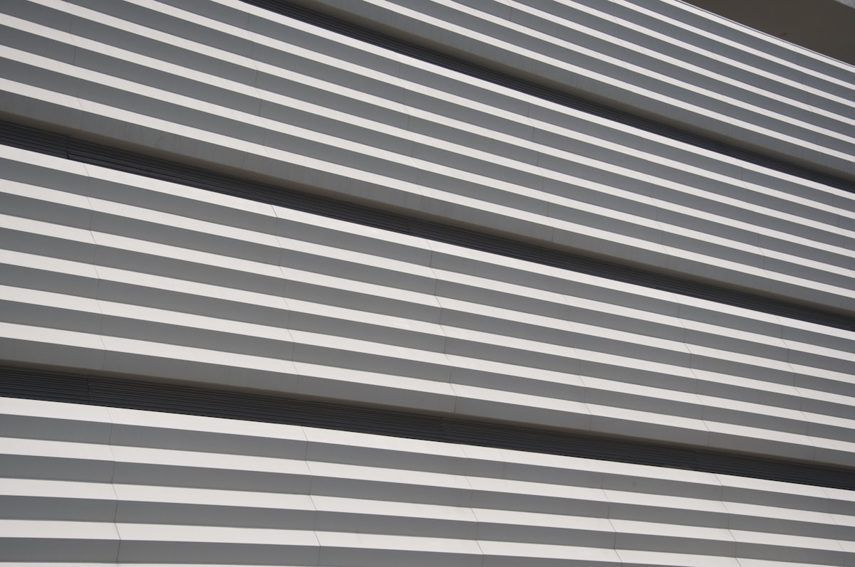 Edifice related to Gray and White Valance: A Comprehensive Guide