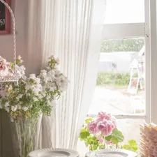 Escaparate del Farmors (Granny's) Café en Högsåra, Finlandia. related to Shabby Chic Valances