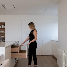 Fotografia para Nova Marcenaria Brasileira. related to Space-Saving Solutions for Modern Bedrooms