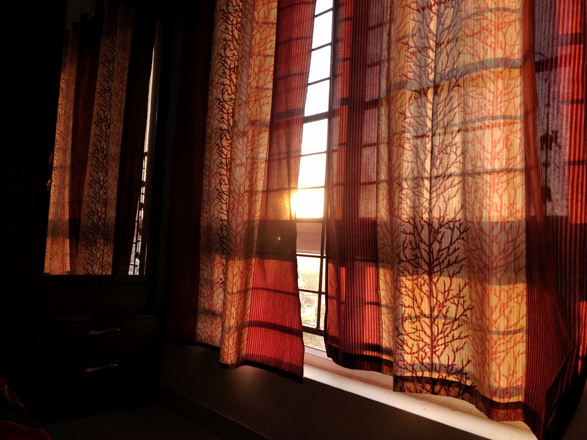 Golden Hour related to Window Curtain Valances: Enhance Your Space With Style & Functionality