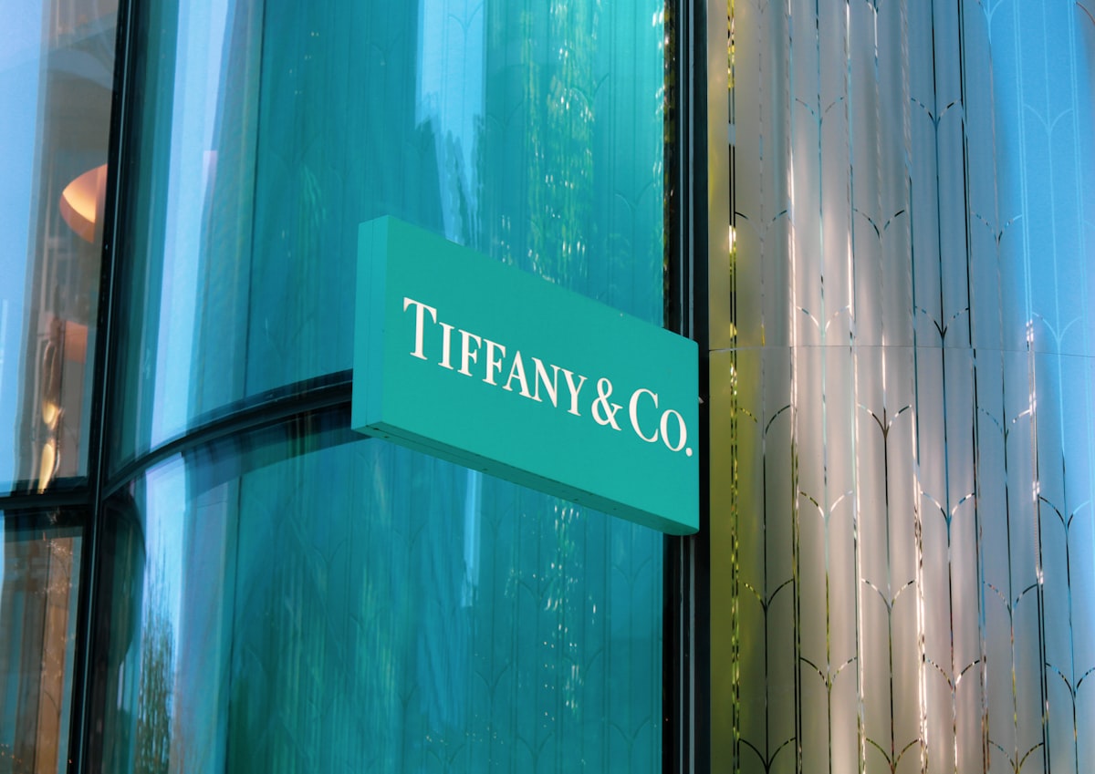 graphical user interface related to Elegance in Slumber: The Magic of Tiffany Blue Bedding