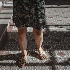 I was catching lights and shadows on patterns in Le Jardin Secret, Marrakesh while patterns come to me. Marrakesh – Morocco related to Sew Chic: A Step-by-Step Guide to Crafting a Homemade Swag Valence