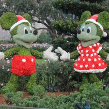 Minnie Mouse and Mickey Mouse grass decor related to The Ultimate Guide to Mickey Mouse Beds
