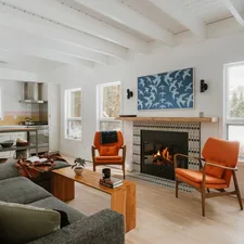 Modern cabin interior 2/2 (IG @clay.banks) related to Cozy Retreats: Every Girl's Dream Bedding Collection