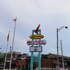 motel signage related to Discover the Charm of Bed and Breakfasts in Memphis, TN