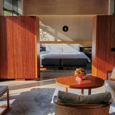 Please link to reisetopia.de or suitespot.fr when featuring the image - or tag @reisetopia / @suitespotfr related to The Ultimate Sofa Couch Bed Guide