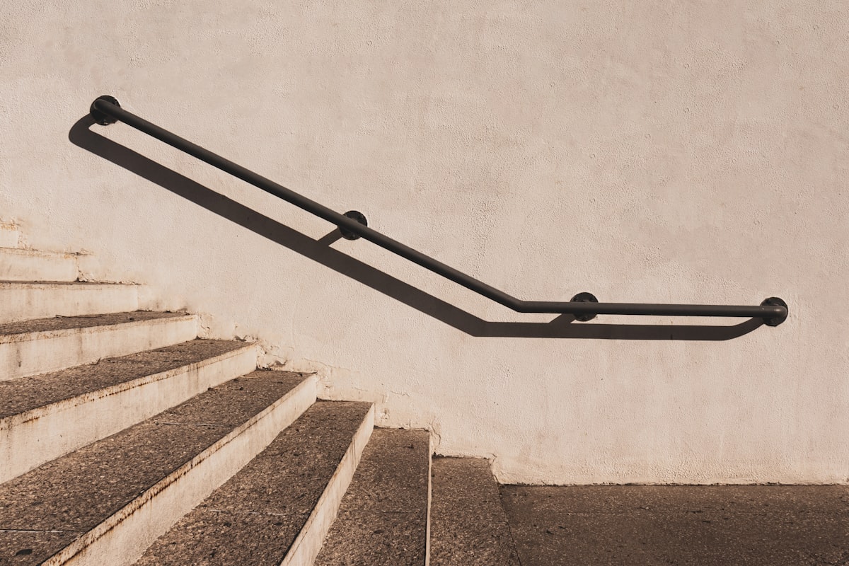 Please support Ukraine - https://u24.gov.ua/ related to A Step-by-Step Guide on How to Hang a Valance