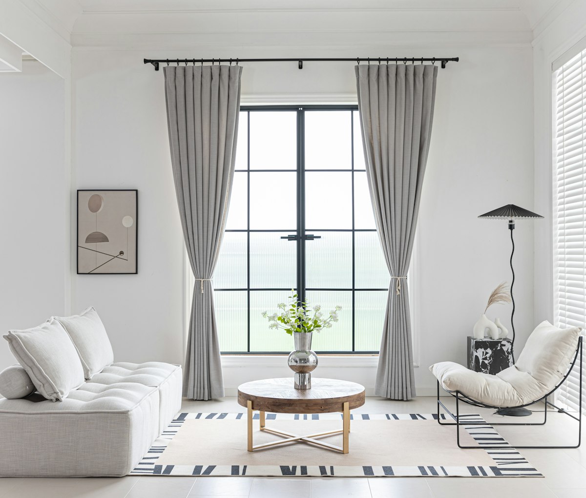 The perfect afternoon sun filters through EZcurtain's rich terracotta drapes, casting a gentle, moody glow throughout the living room. They offer just the right amount of light control and privacy, creating a serene and inviting atmosphere. Visit ezcurtain.com for more. Thanks for using our photos! If you include a link to our website: ezcurtain.com wherever you use it, it would be a huge help to us. For more photos, please contact collab@ezcurtain.com. related to Maximizing Style and Functionality: The Ultimate Guide to Drapes and Valance Sets