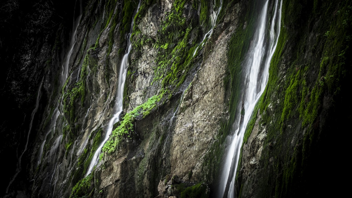 time-lapse photography of waterfalls related to White Waterfall Valance: A Comprehensive Guide