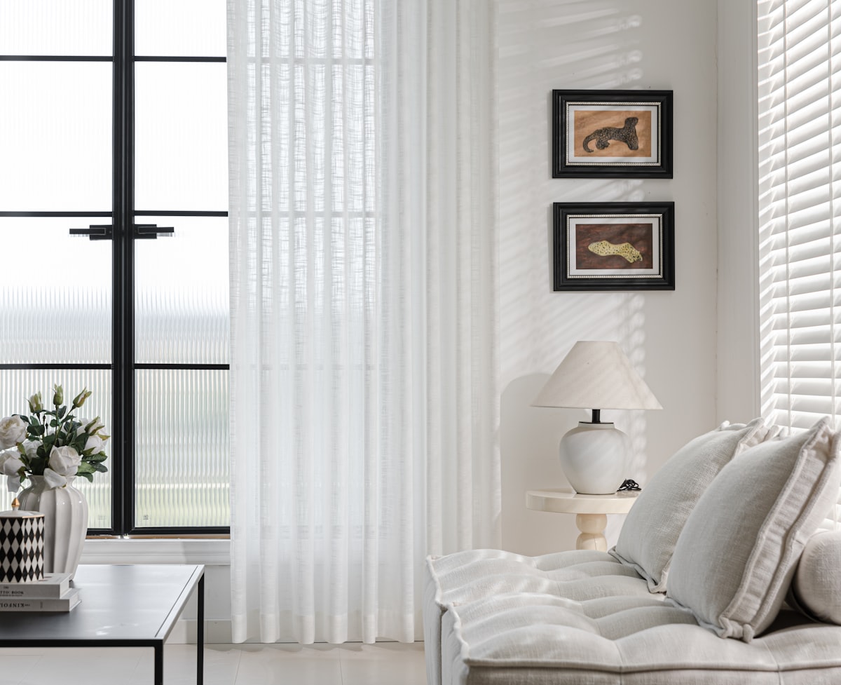 Transform any room with effortless elegance. EZcurtain sheer curtains provide a bright, airy feel and a sophisticated finish, serving as a versatile backdrop for modern and classic interiors. EZcurtain pleated sheer curtains softly filter the sun, creating a serene, peaceful ambiance without sacrificing brightness. Thanks for using our photos! If you include a link to our website wherever you use them, it would be a huge help to us: ezcurtain.com. For more photos, please contact collab@ezcurtain.com. related to Elevate Your Windows with Sheer Curtains and Valance