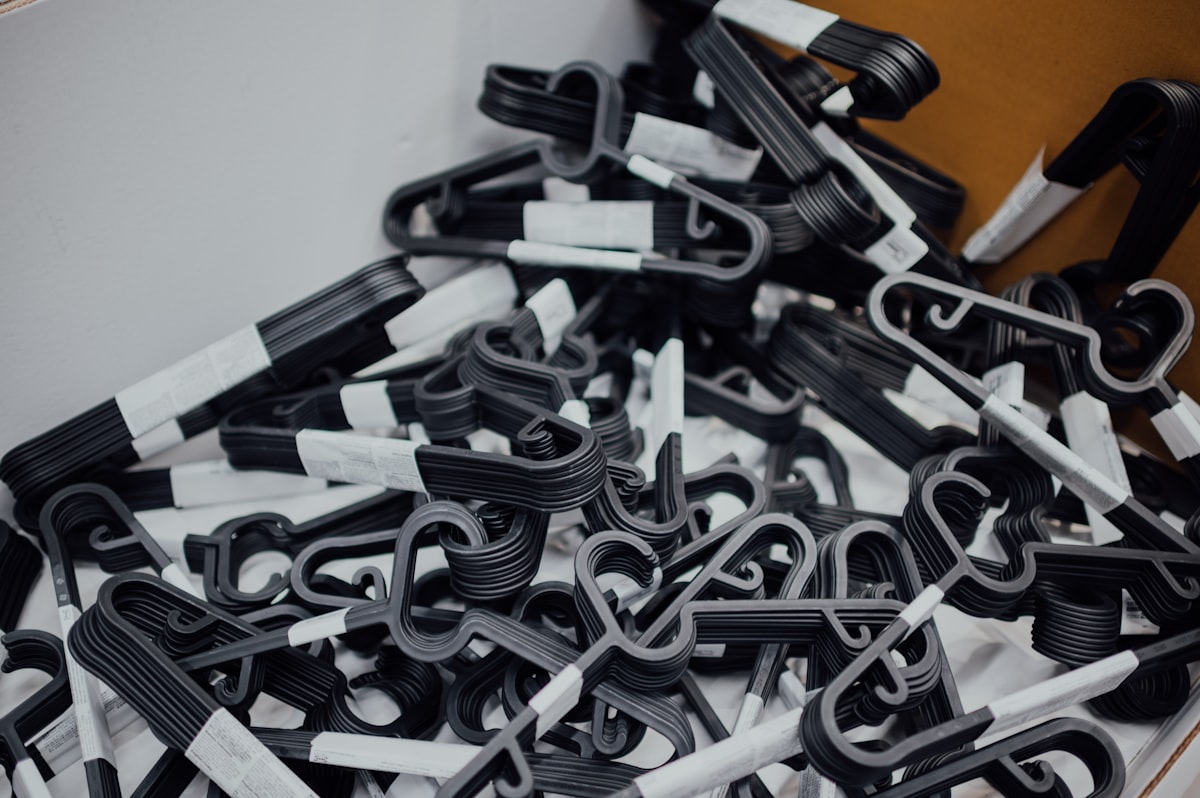 white and black clothes pin related to Plastic Valance Clips